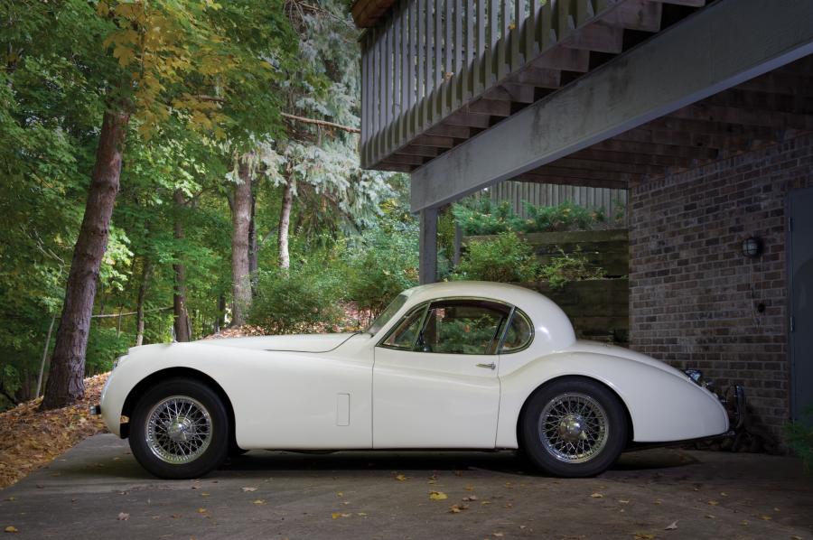  Jaguar XK120 Coupe 1953 года  (фото 1 из 5)